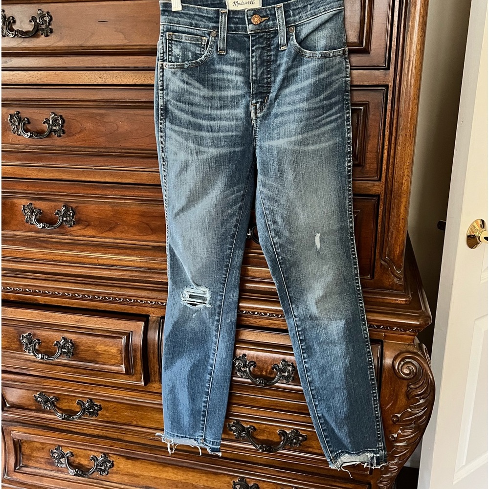 Madewell Curvy High Rise Skinny Jeans Raw Hem & Distressed Size 24p